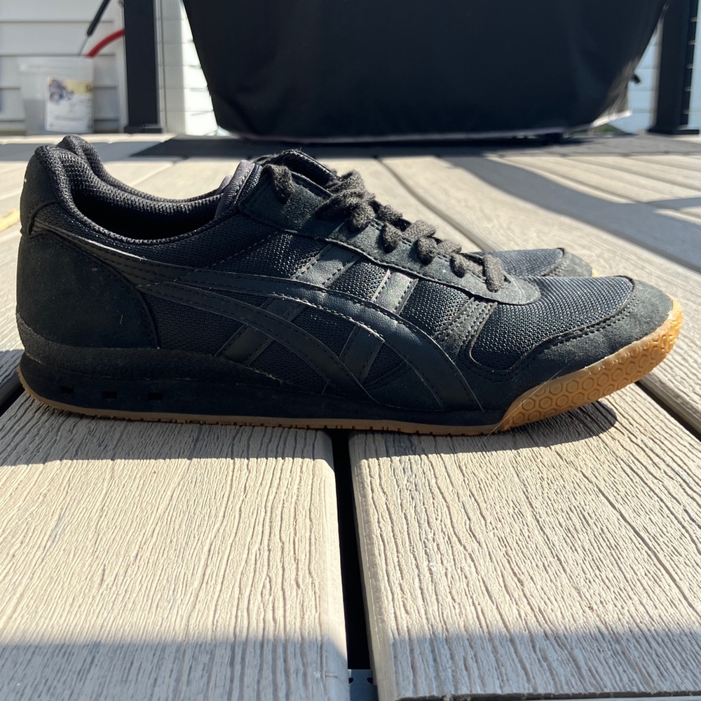 Onitsuka tiger ultimate 81 gum shoe